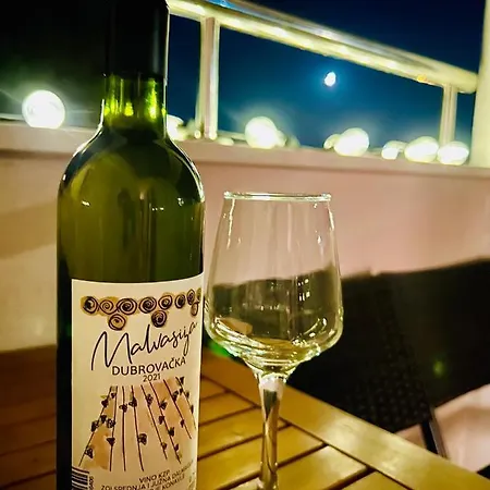 A&m Family - 3 Bedrooms And Free Parking