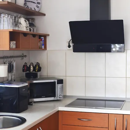 A&m Family - 3 Bedrooms And Free Parking