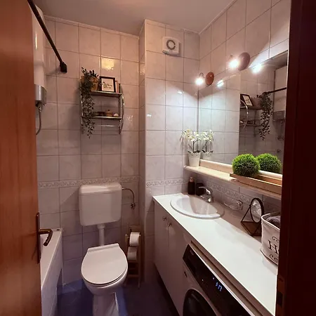 A&m Family - 3 Bedrooms And Free Parking Apartment *