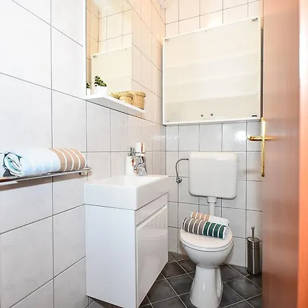 A&m Family - 3 Bedrooms And Free Parking Cavtat