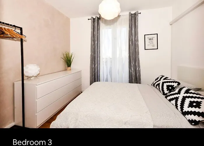 A&m Family - 3 Bedrooms And Free Parking *