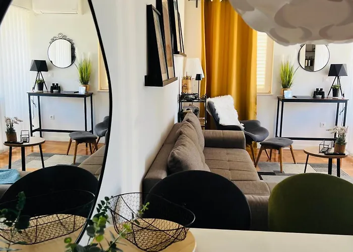 A&m Family - 3 Bedrooms And Free Parking Apartment