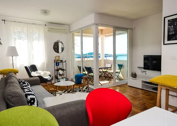 A&m Family - 3 Bedrooms And Free Parking *